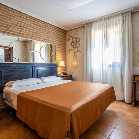 Yit Puerta Bisagra Hotel Toledo Luaran gambar