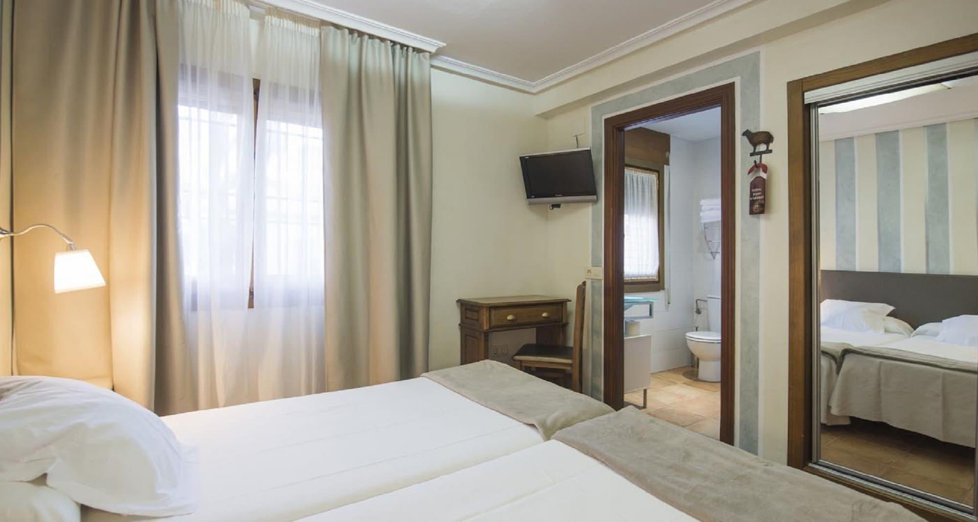 Yit Puerta Bisagra Hotel Toledo Luaran gambar