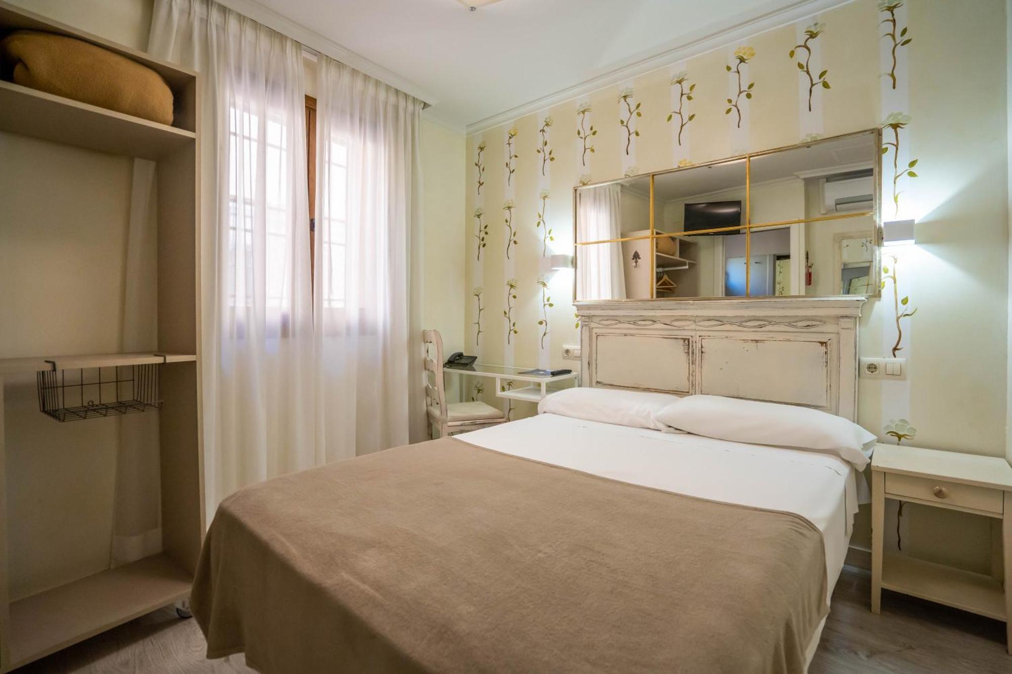 Yit Puerta Bisagra Hotel Toledo Luaran gambar