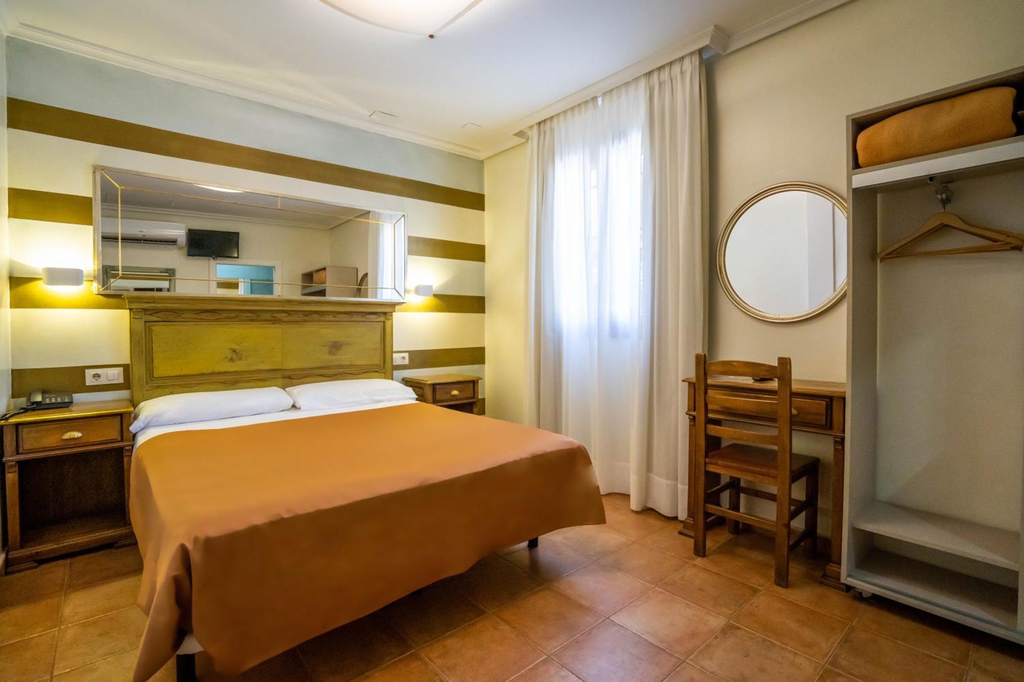 Yit Puerta Bisagra Hotel Toledo Luaran gambar