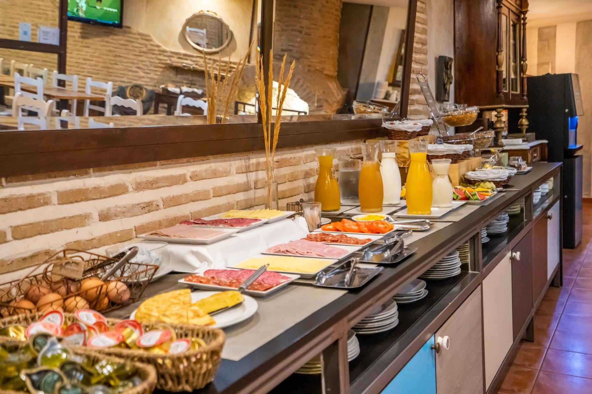 Yit Puerta Bisagra Hotel Toledo Luaran gambar